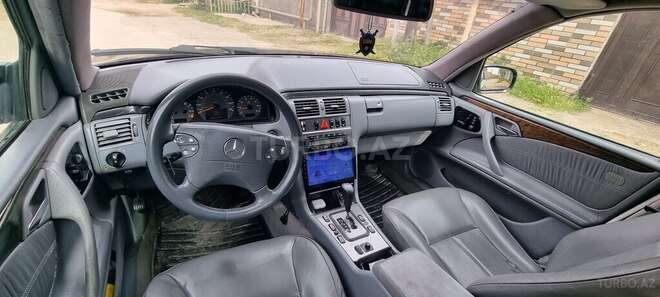 Mercedes E 240 2000, 135,000 km - 2.4 l - Bakı