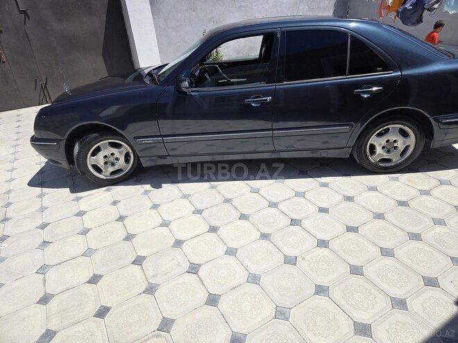 Mercedes E 220 d 2000, 715,000 km - 2.2 л - Bakı