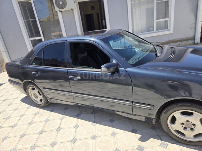 Mercedes E 220 d 2000, 715,000 km - 2.2 л - Bakı