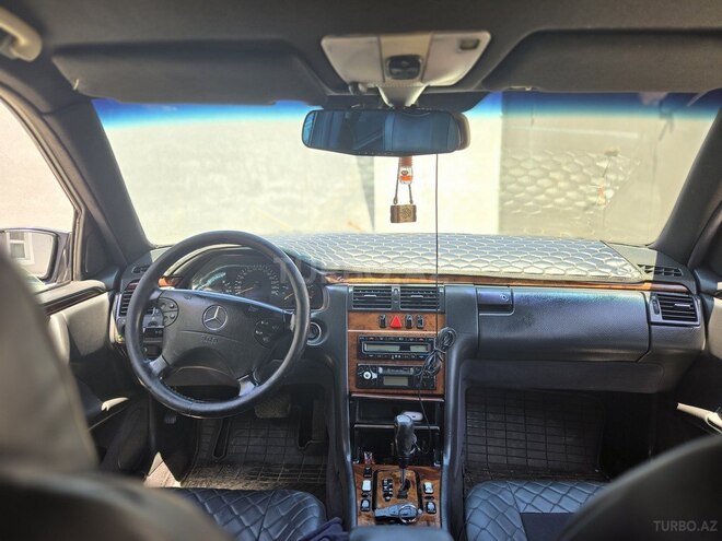 Mercedes E 220 d 2000, 715,000 km - 2.2 л - Bakı
