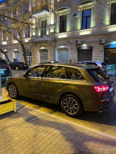 Audi Q7 2020, 84,000 km - 3.0 l - Bakı