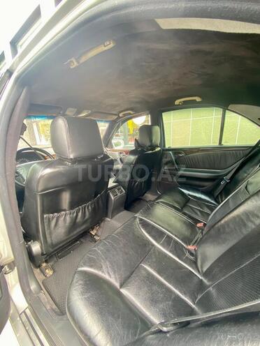 Mercedes E 220 d 1998, 403,300 km - 2.2 л - Sumqayıt