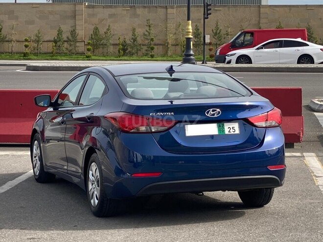 Hyundai Elantra 2015, 114,297 km - 1.8 l - Bakı