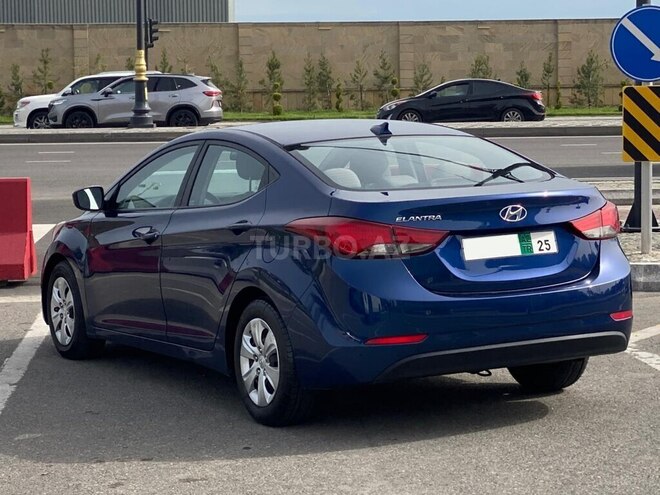 Hyundai Elantra 2015, 114,297 km - 1.8 l - Bakı