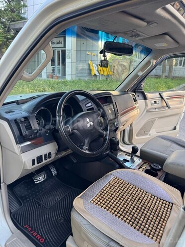 Mitsubishi Pajero 2007, 197,000 km - 3.0 l - Bakı