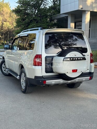 Mitsubishi Pajero 2007, 197,000 km - 3.0 l - Bakı