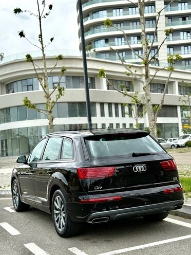 Audi Q7 2018, 122,400 km - 3.0 l - Bakı