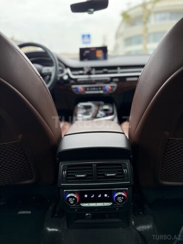 Audi Q7 2018, 122,400 km - 3.0 l - Bakı