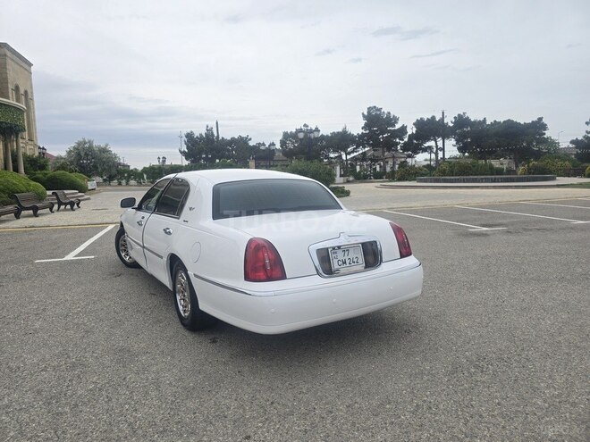 Lincoln Town Car 1999, 154,560 km - 4.6 l - Bakı