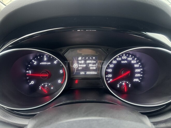 Kia Carnival 2014, 260,000 km - 2.2 l - Bakı