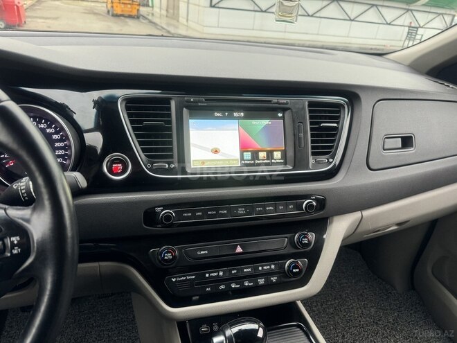 Kia Carnival 2014, 260,000 km - 2.2 l - Bakı