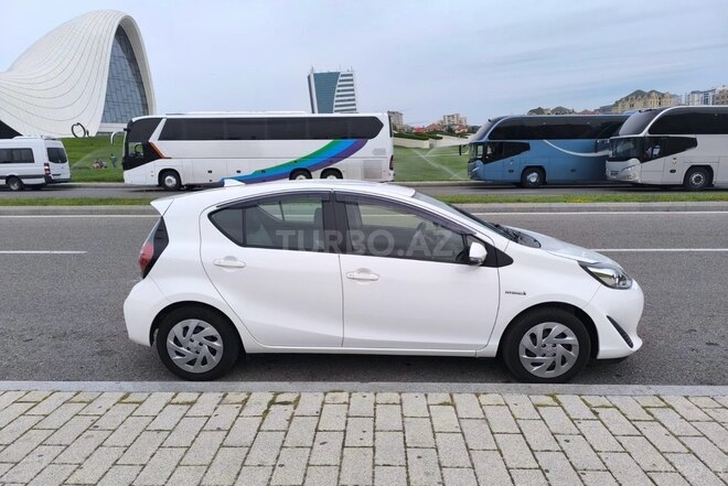 Toyota Aqua 2019, 125,000 km - 1.5 l - Bakı