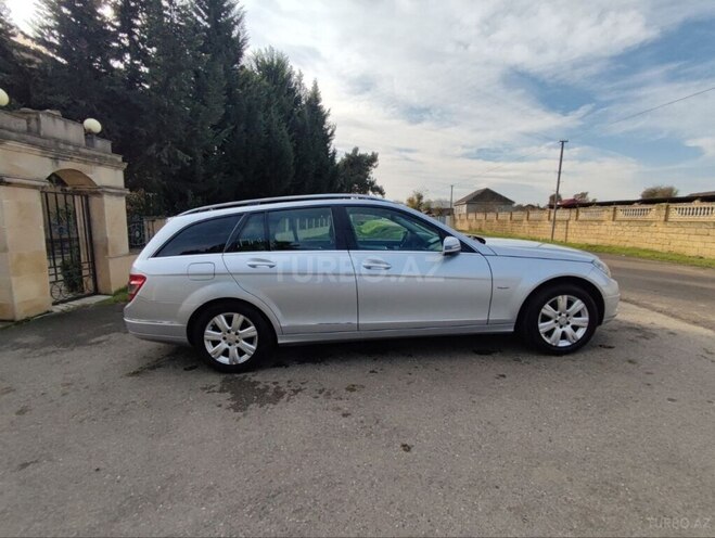 Mercedes C 220 d 2010, 194,000 km - 2.2 л - Bakı