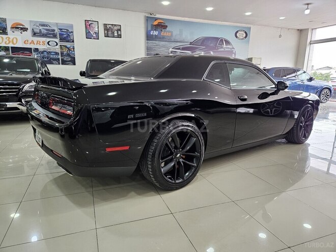 Dodge Challenger 2023, 15,000 km - 3.6 л - Bakı