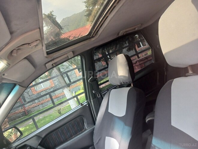 Opel Vectra 1993, 460,000 km - 2.0 l - Qax