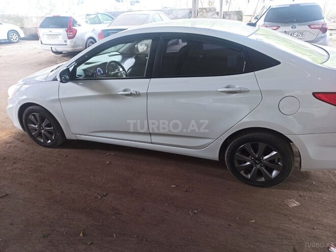Hyundai Accent 2018, 125,000 km - 1.4 l - Bakı