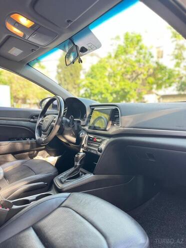 Hyundai Avante 2016, 246,000 km - 1.6 л - Bakı
