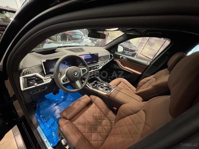 BMW X7-9