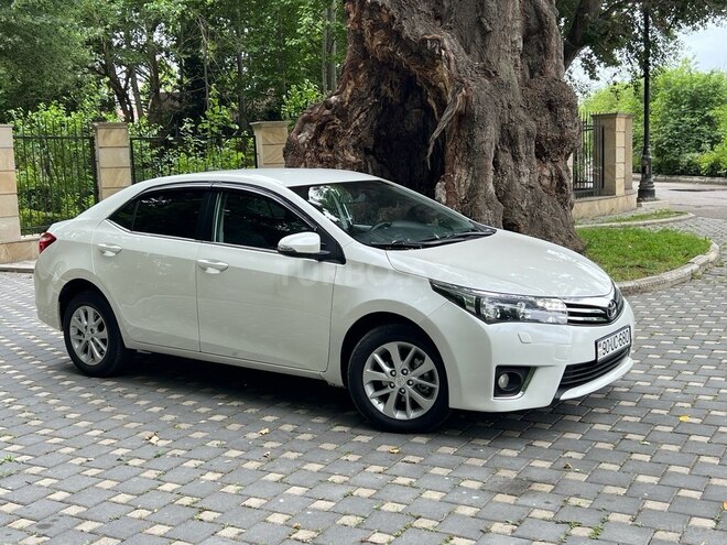 Toyota Corolla 2013, 158,000 km - 1.6 l - Yevlax
