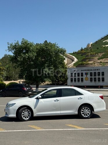 Toyota Camry 2014, 199,000 km - 2.5 л - Bərdə