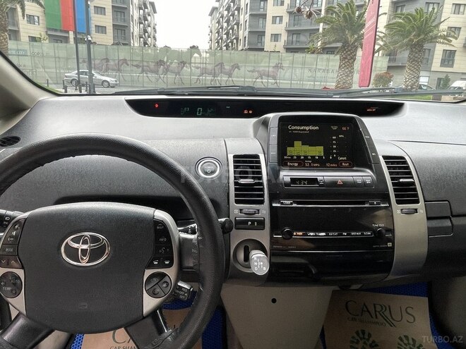 Toyota Prius-6