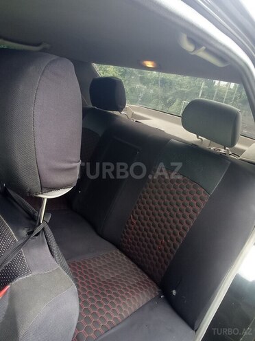 Mercedes E 220 1994, 727,879 km - 2.2 l - Yevlax
