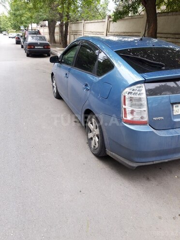 Toyota Prius 2008, 215,000 km - 1.5 l - Qusar