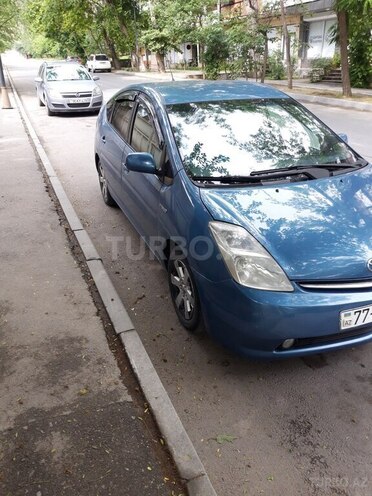 Toyota Prius 2008, 215,000 km - 1.5 l - Qusar