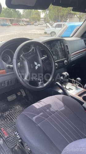 Mitsubishi Pajero 2008, 242,000 km - 3.0 l - Ağdaş