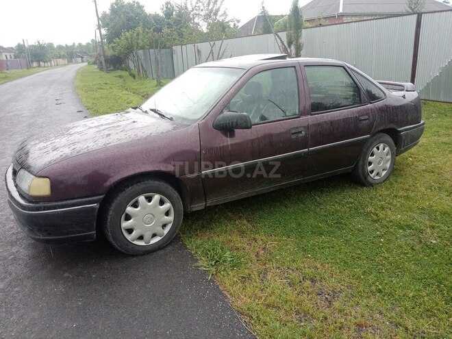 Opel Vectra 1993, 100,000 km - 1.8 l - Zaqatala