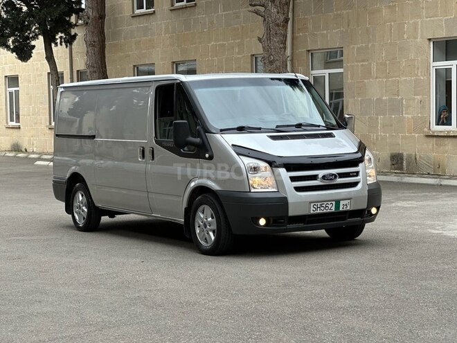 Ford Transit-2