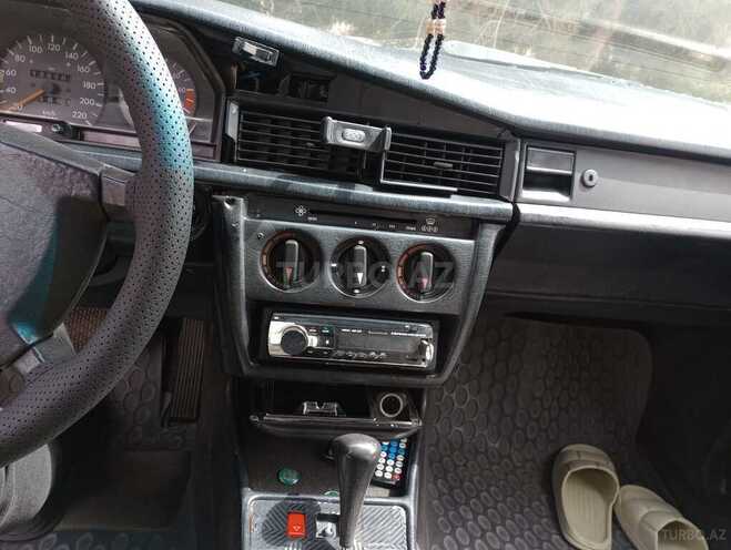 Mercedes 190 1990, 260,000 km - 2.0 l - Bakı