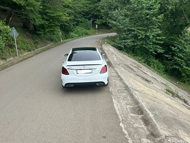 Mercedes C 300 4MATIC 2016, 95,000 km - 2.0 l - Masallı