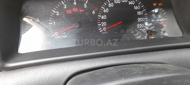 Toyota Corolla 2006, 281,230 km - 1.4 l - Bakı