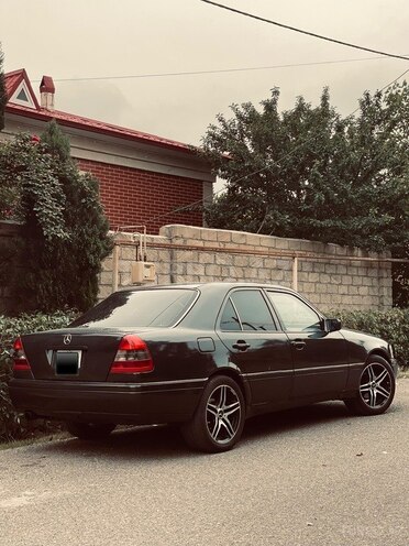 Mercedes C 250 d 1994, 480,080 km - 2.5 l - Gəncə