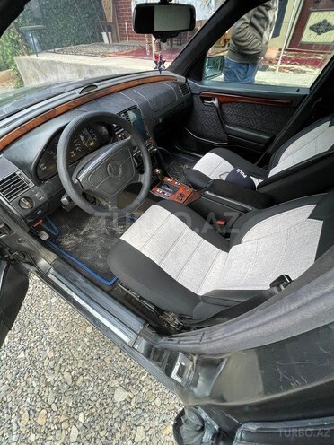 Mercedes C 250 d 1994, 480,080 km - 2.5 l - Gəncə