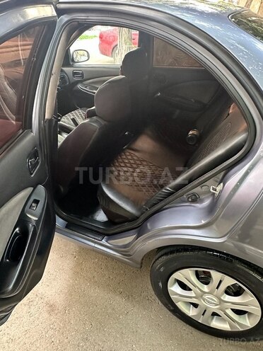 Nissan Sunny-4