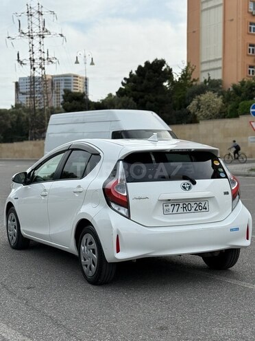 Toyota Aqua 2017, 130,000 km - 1.5 l - Bakı