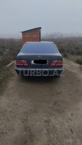 Mercedes E 220 d 2000, 349,000 km - 2.2 l - Lənkəran
