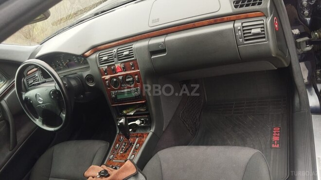 Mercedes E 220 d 2000, 349,000 km - 2.2 l - Lənkəran