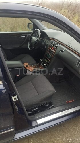 Mercedes E 220 d 2000, 349,000 km - 2.2 l - Lənkəran