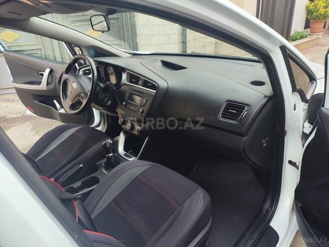 Kia Ceed 2015, 231,000 km - 1.4 l - Sumqayıt