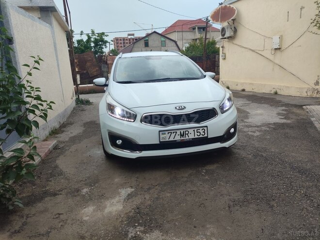 Kia Ceed 2015, 231,000 km - 1.4 l - Sumqayıt