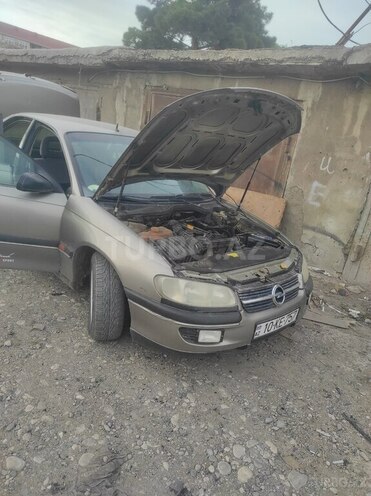 Opel Omega 1997, 200,000 km - 2.0 l - Sumqayıt
