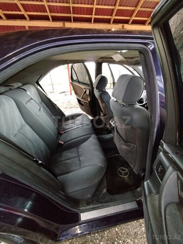 Mercedes E 220 d 2000, 260,000 km - 2.2 l - Lənkəran
