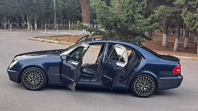 Mercedes E 240 2002, 248,369 km - 2.6 l - Bakı