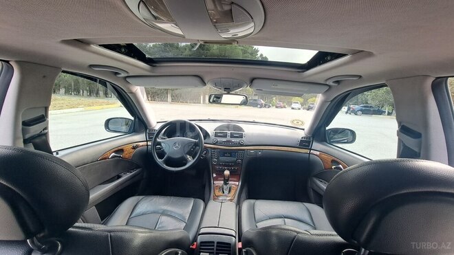 Mercedes E 240 2002, 248,369 km - 2.6 l - Bakı