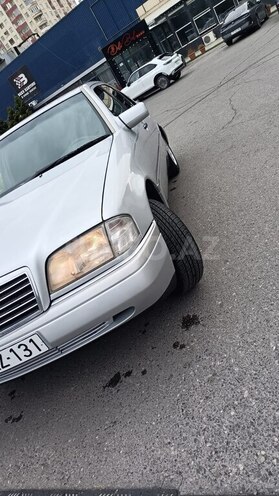 Mercedes C 200 1995, 313,000 km - 2.0 l - Bakı