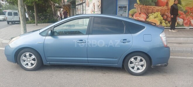 Toyota Prius-5