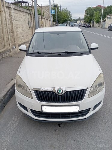 Skoda Fabia 2011, 292,000 km - 1.6 l - Bakı